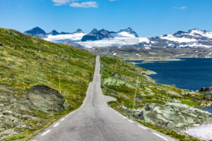 Motorrad Sognefjell Jotunheimen ©AdobeStock 281815303