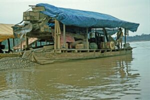 Goldwäscher am Amazonas, Peru1993 ©HorstReitz